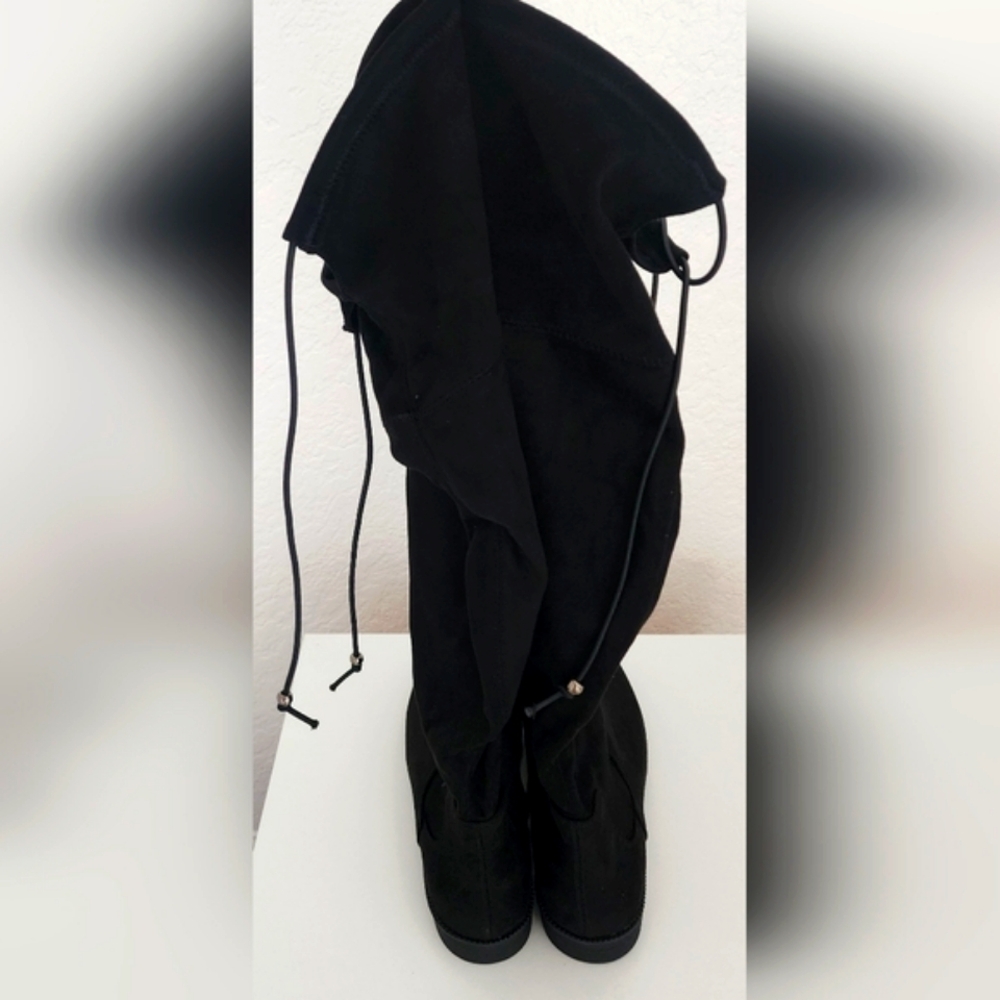 SO English Muffin Women's Black Thigh High Boots. Size 8.5 - Picture 5 of 9